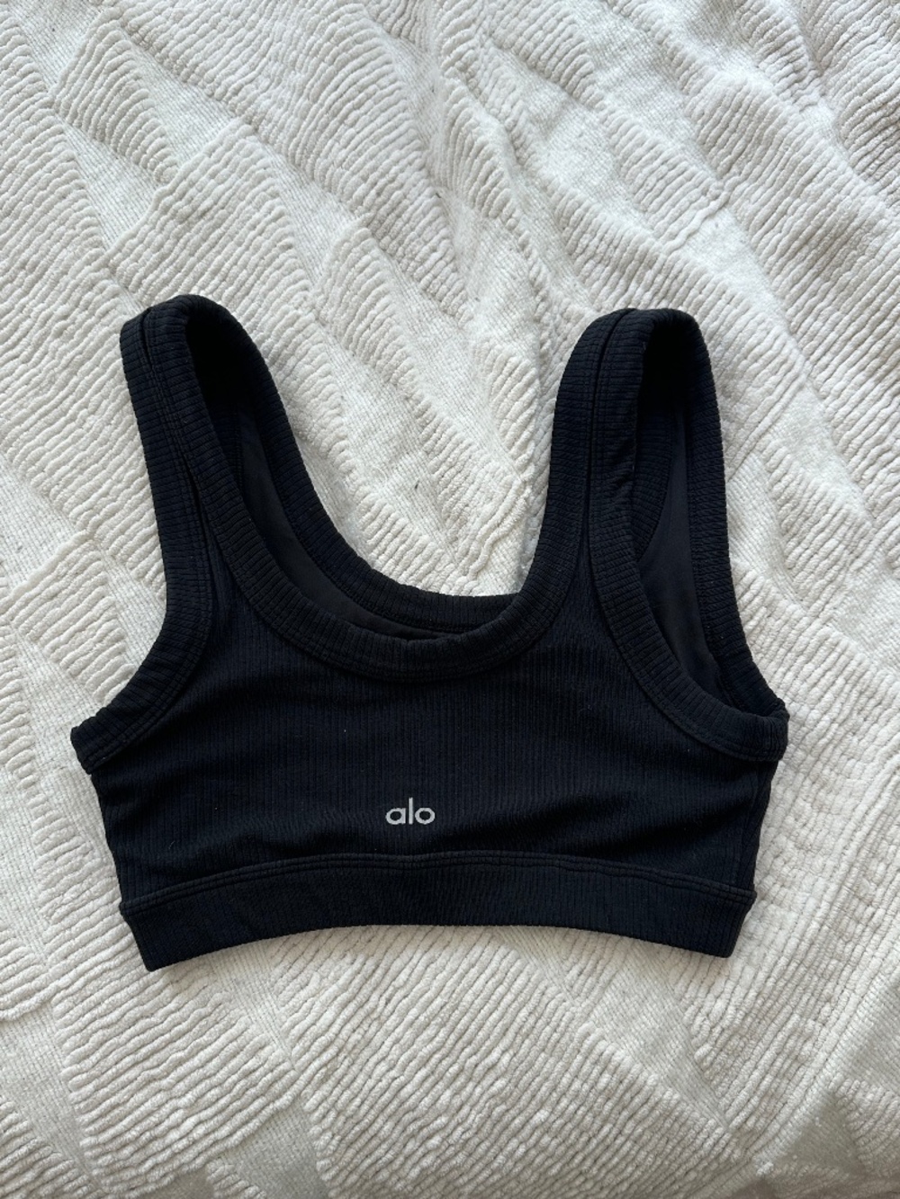 Alo yoga sports bra